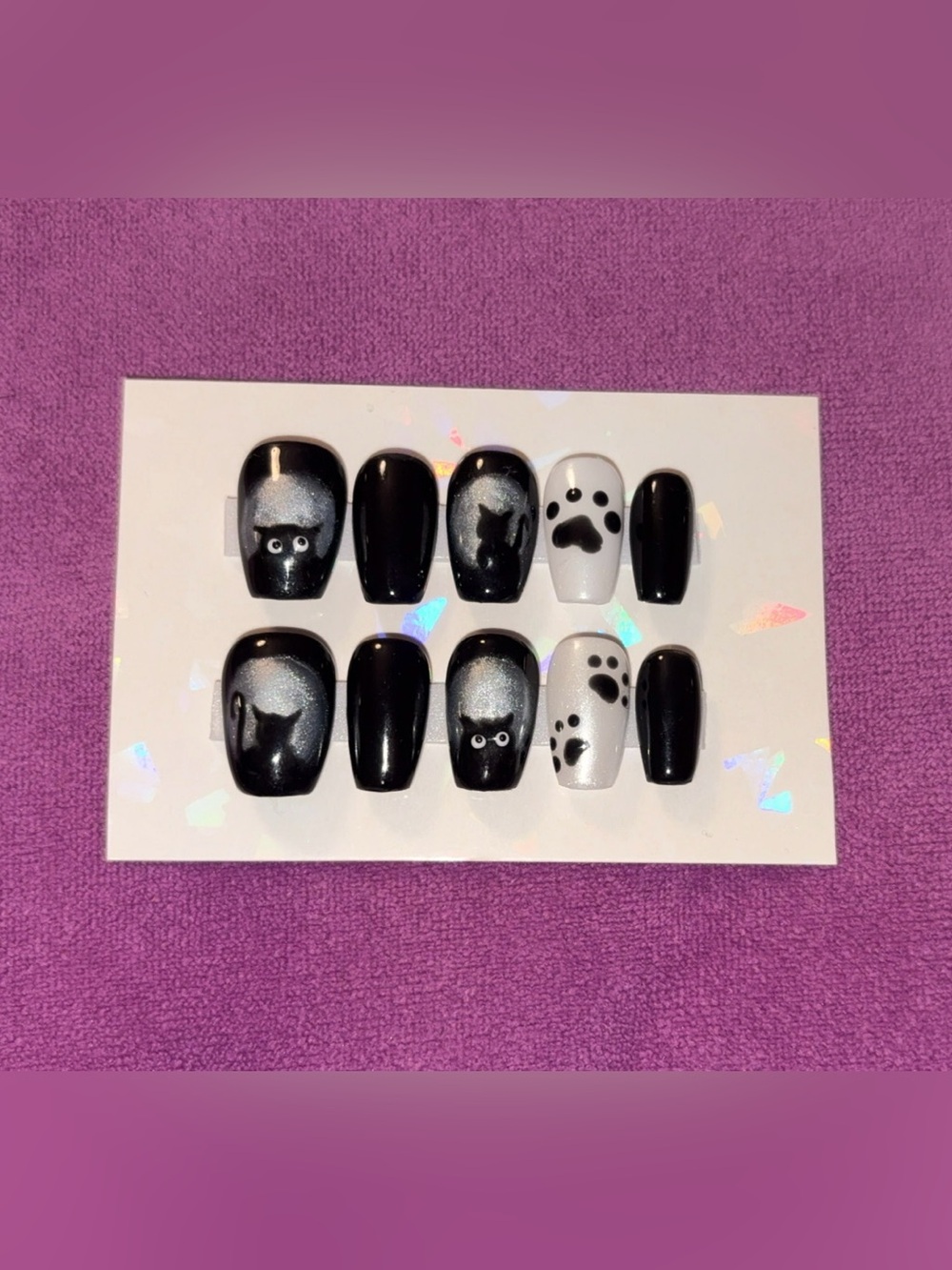 Playful Black & White Cat Paw Press-On Nail Set - Women Makeup Press-On Nails